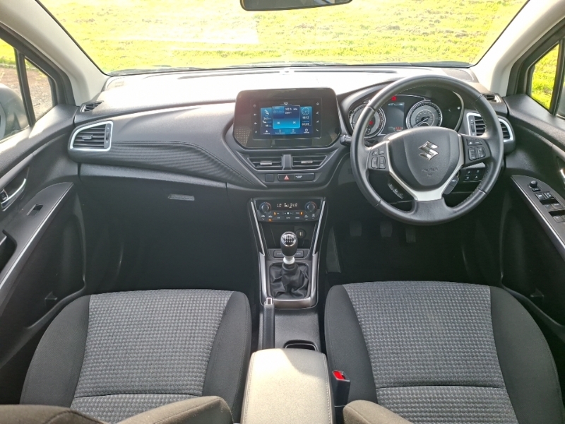 Suzuki S Cross 1.4 Boosterjet 48V Hybrid Motion Black #3