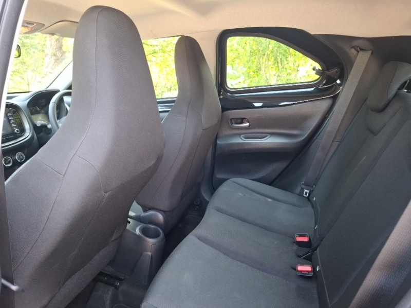 Toyota Aygo X 1.0 Vvt-i Pure Black #6