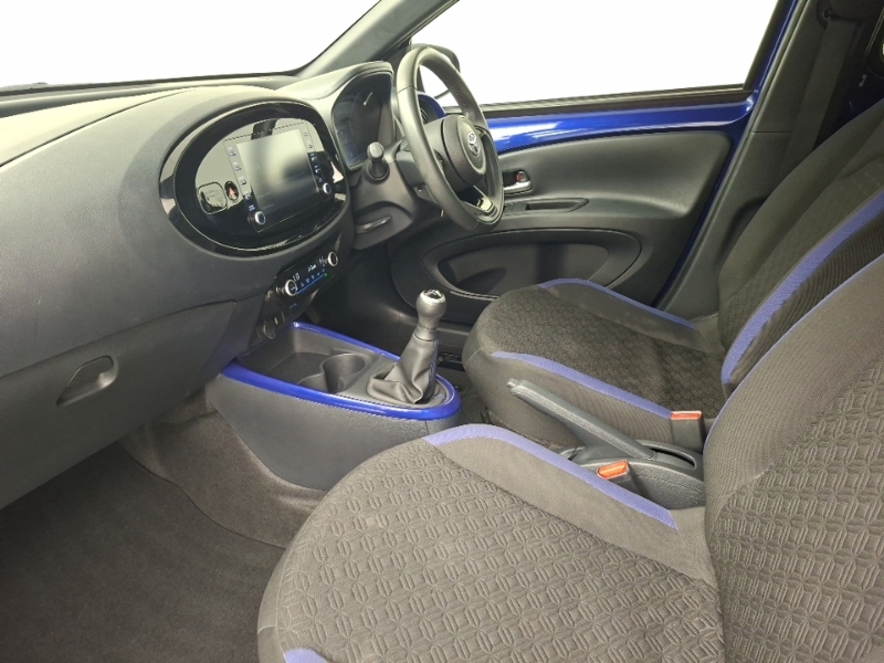 Toyota Aygo X 1.0 Vvt-i Edge VK22NLP Blue #5