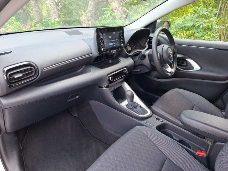 Toyota Yaris 1.5 Hybrid Icon Cvt DF23UPK White #5