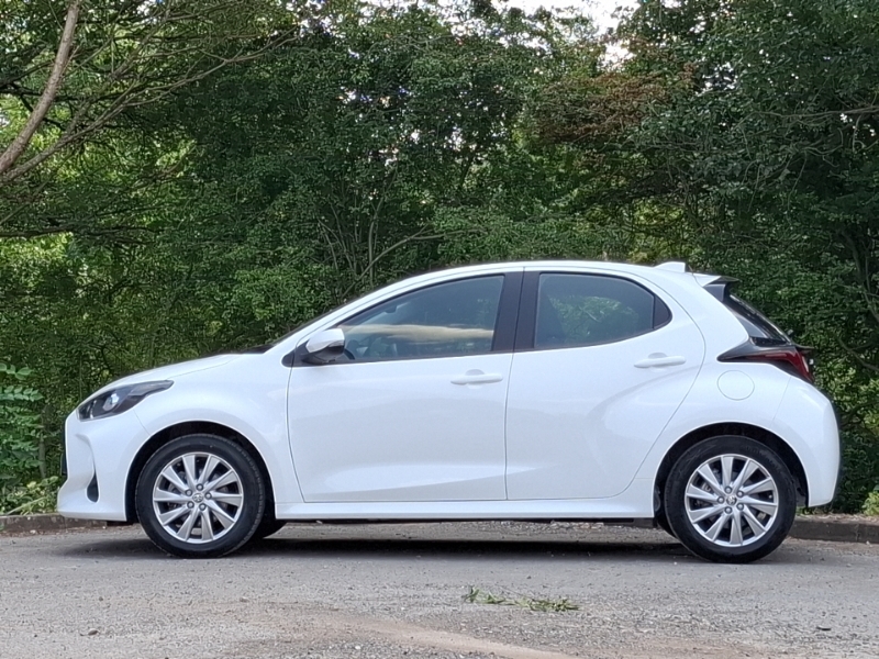 Toyota Yaris 1.5 Hybrid Icon Cvt DF23UPK White #4
