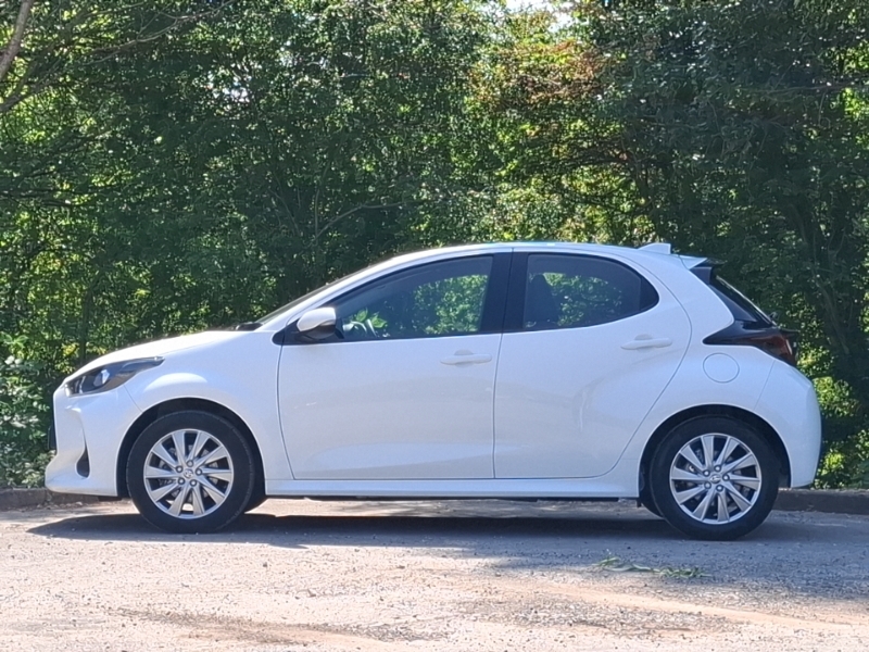 Toyota Yaris 1.5 Hybrid Icon Cvt DF23TVM White #4