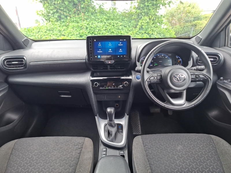 Toyota Yaris Cross 1.5 Hybrid Design Cvt Tech Pack White #2