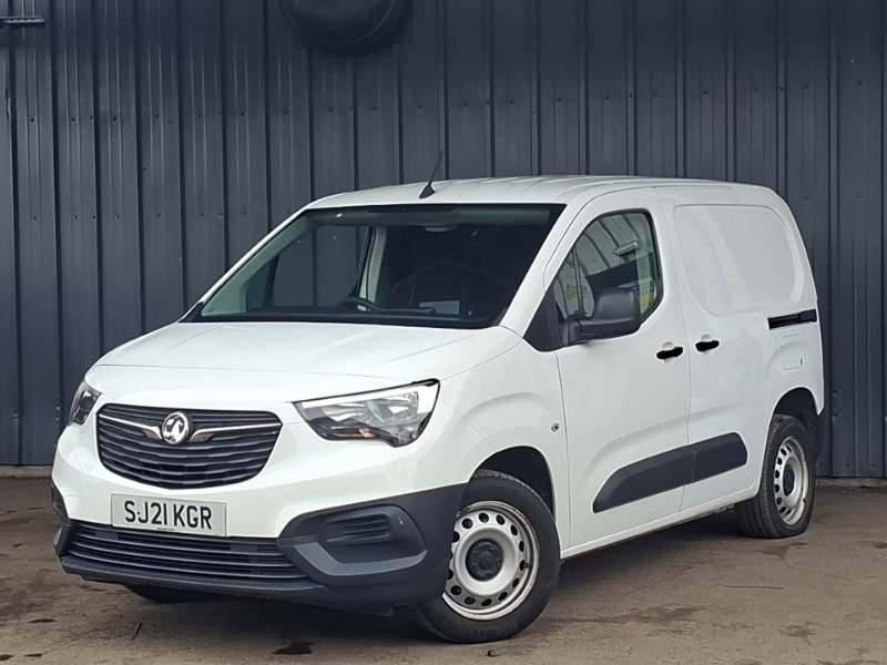 Vauxhall Combo 2300 1.5 Turbo D 100Ps H1 Dynamic Van White