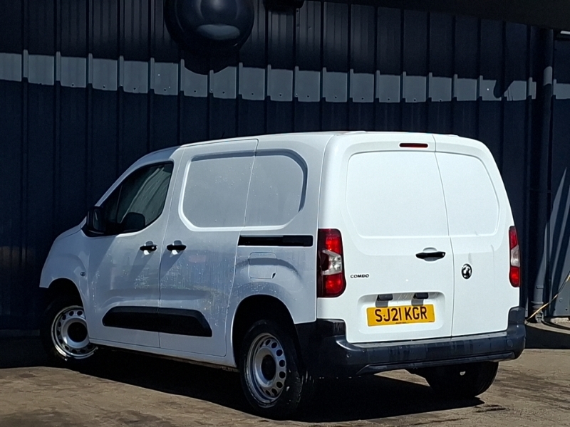 Vauxhall Combo 2300 1.5 Turbo D 100Ps H1 Dynamic Van White #2