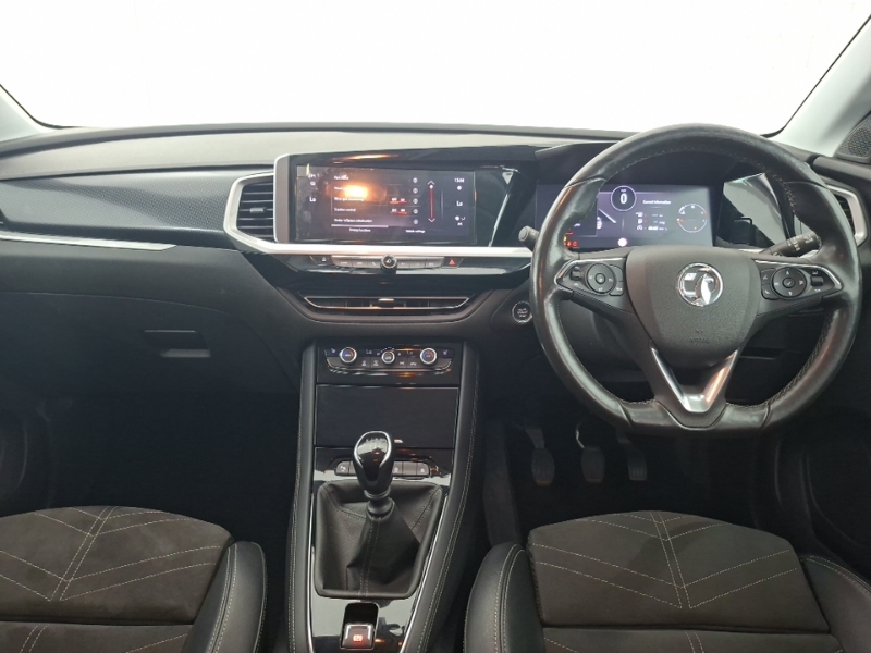 Vauxhall Grandland 1.2 Turbo Ultimate Black #3
