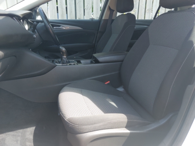 Vauxhall Insignia 1.5T Ecotec Design White #5
