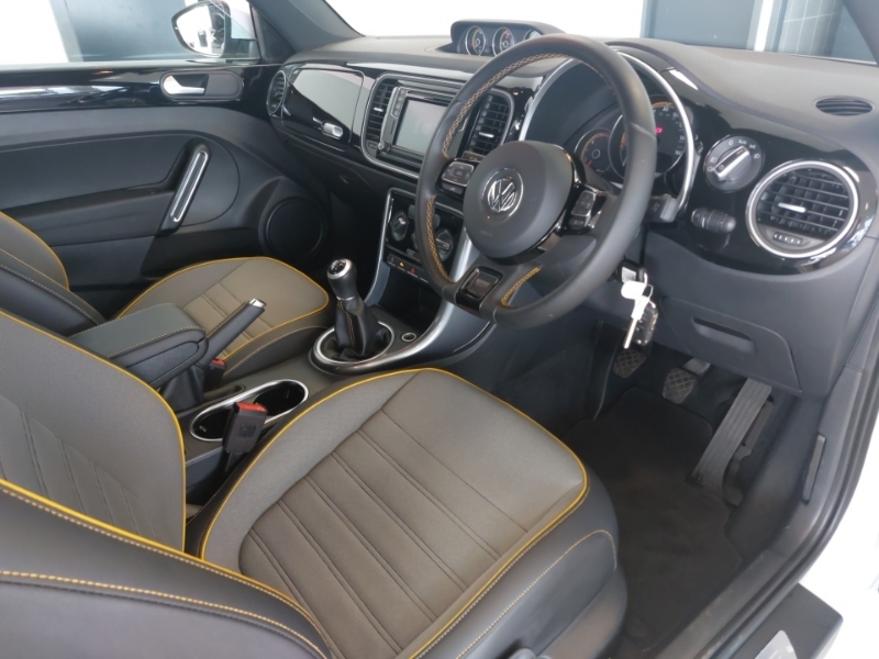 Volkswagen Beetle 2.0 Tdi 150 Dune White #6