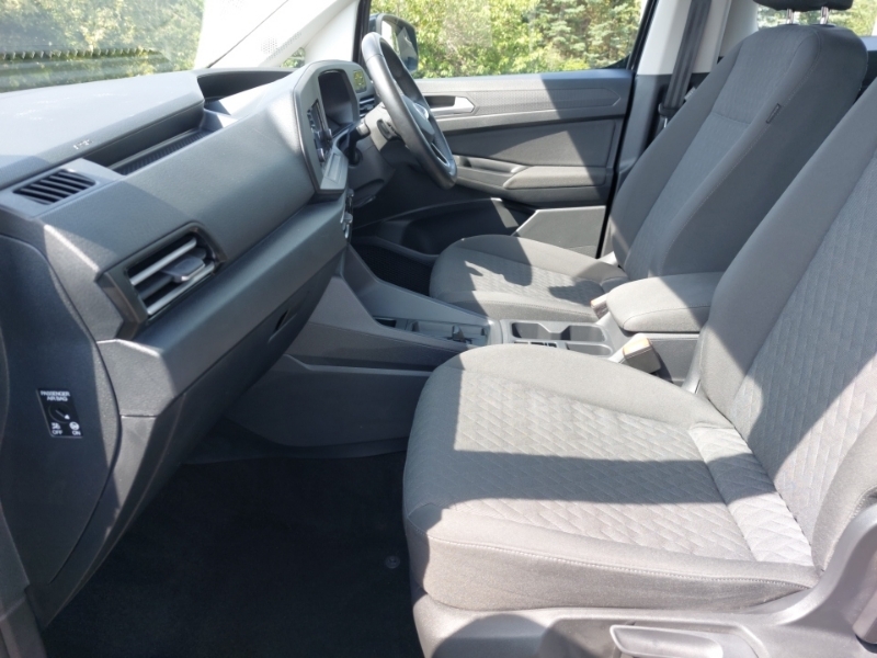 Volkswagen Caddy Maxi Life 2.0 Tdi 122 Life Dsg Black #5