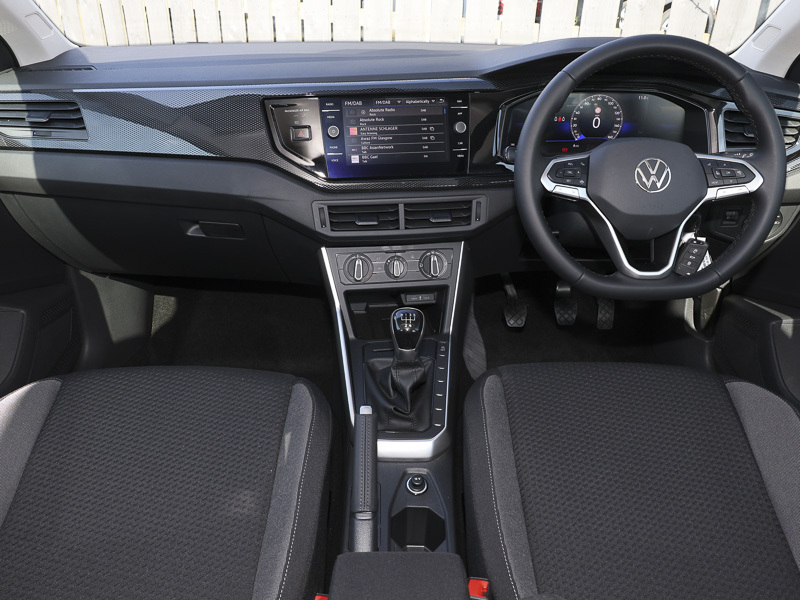 Volkswagen Polo 1.0 Life LIFE80 Beige #3