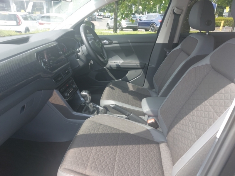 Volkswagen T-Cross 1.0 Tsi 115 Sel Dsg Black #5