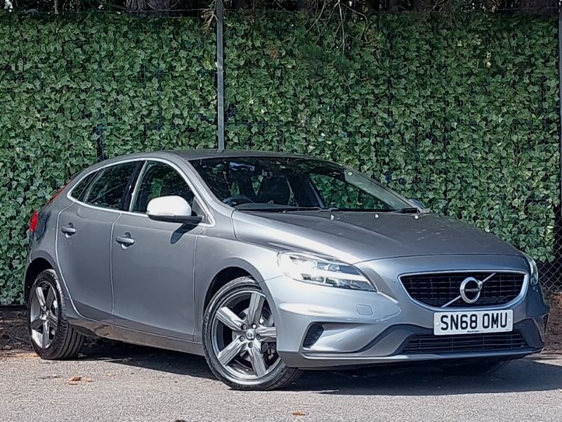 Volvo V40 T2 122 R Design Grey