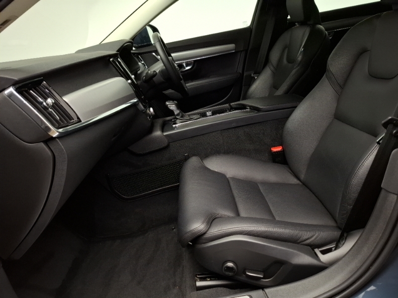 Volvo V90 2.0 T4 Momentum Plus Geartronic Blue #5