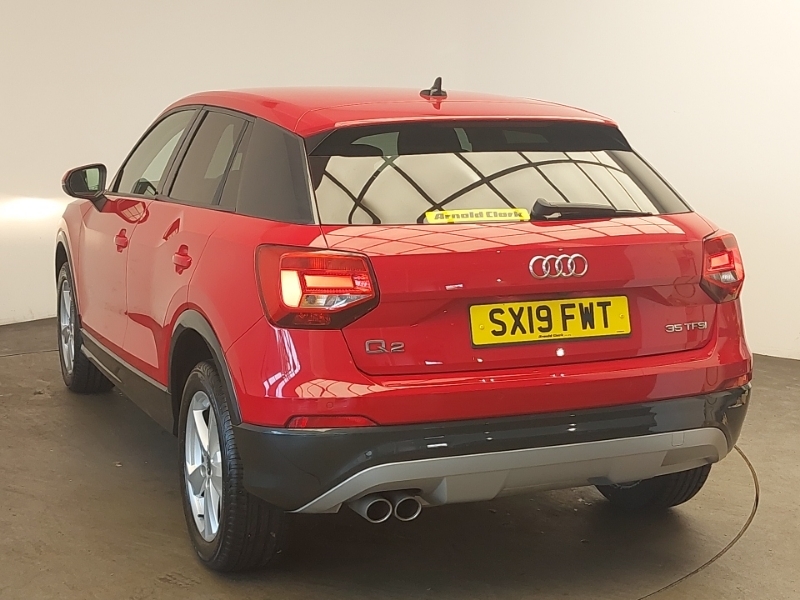 Audi Q2 35 Tfsi Sport S Tronic Red #2