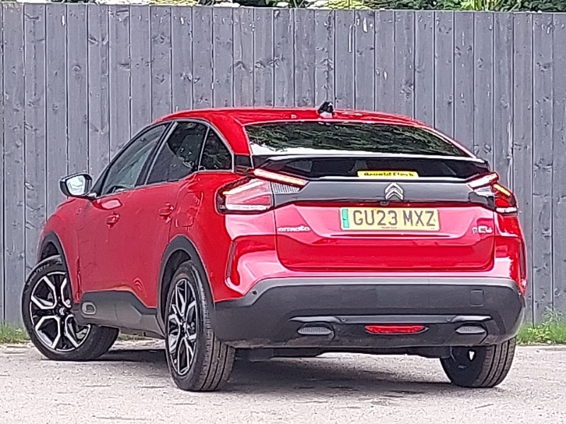 Citroen e-C4 100Kw Shine Plus 50Kwh Red #2