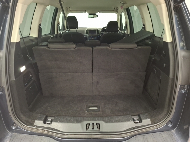 Ford Galaxy  Black #18