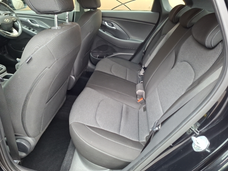 Hyundai I30 1.0T Gdi Se Connect Dct SA71HTK Black #6