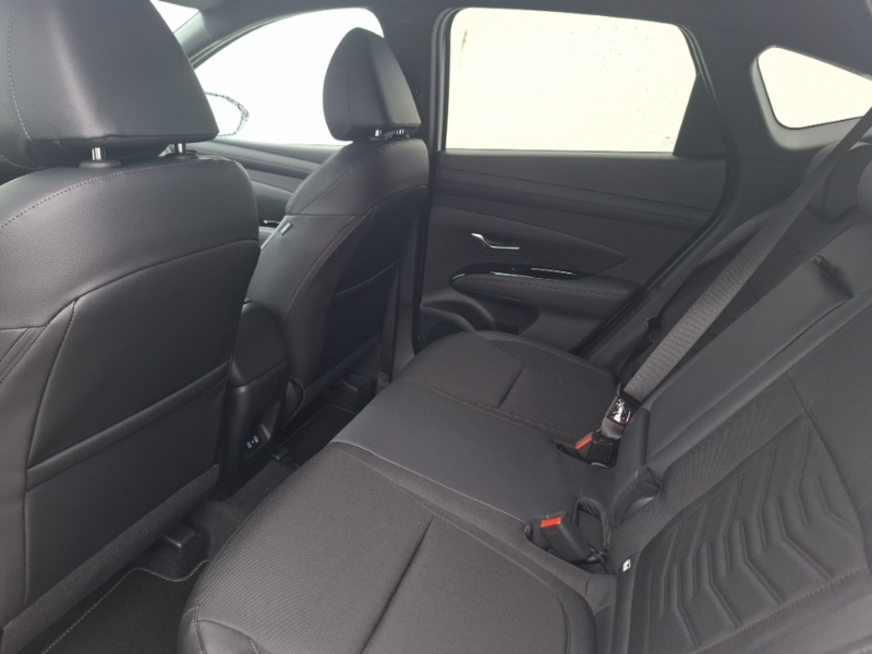 Hyundai Tucson 1.6T 239 Hybrid Black Line White #6