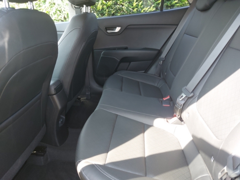 Kia RIO 1.0 T Gdi 48V 118 3 Dct Black #6