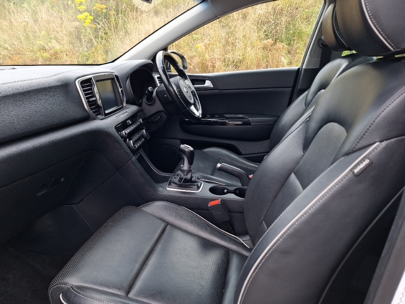 Kia Sportage 1.7 Crdi Isg 3 SH67WDG White #5