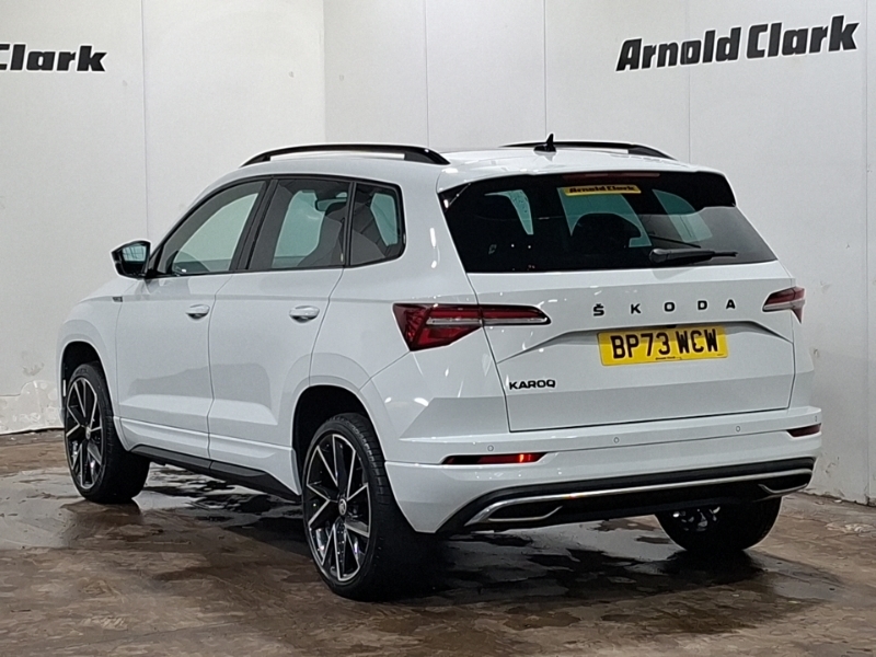 Skoda Karoq 1.5 Tsi Sportline Dsg White #2