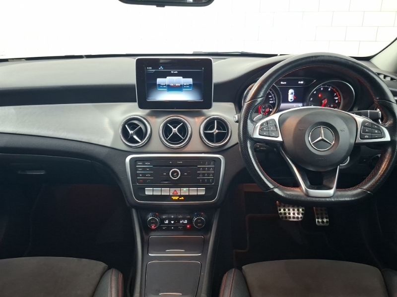 Mercedes-Benz CLA Class Cla 180 Amg Line Edition Tip Black #3