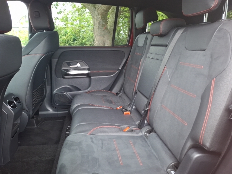Mercedes-Benz GLB Class Glb 200 Amg Line Executive 7G-tronic Red #6