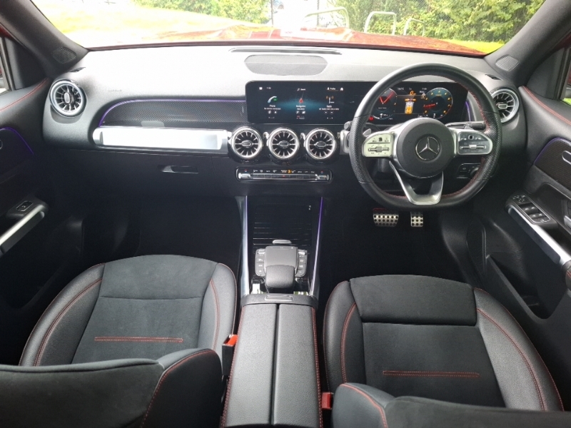 Mercedes-Benz GLB Class Glb 200 Amg Line Executive 7G-tronic Red #3