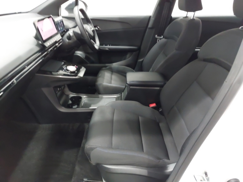 MG MG4 125Kw Se Ev 51Kwh SM23JKX White #5