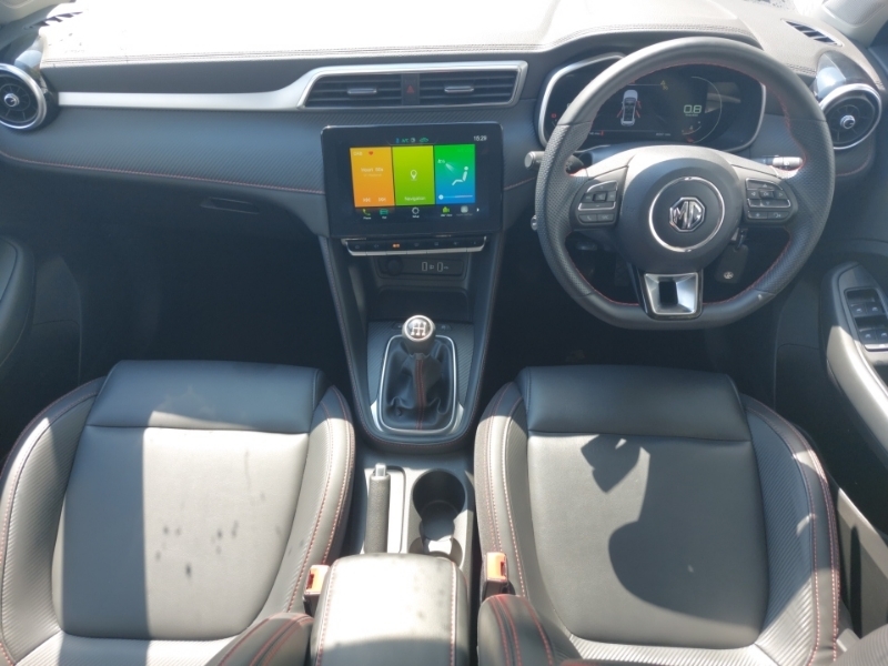 MG ZS 1.5 Vti-tech Exclusive White #3