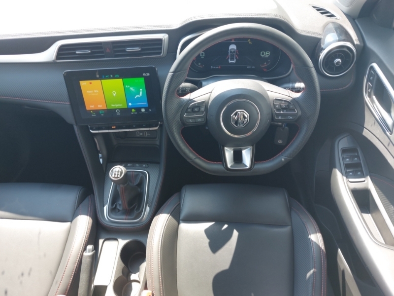 MG ZS 1.5 Hybrid Trophy Suv Hybrid Euro Black #8