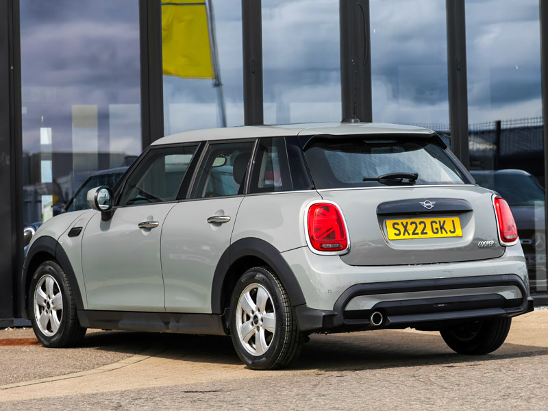 Mini Hatch 1.5 Cooper Classic Grey #2