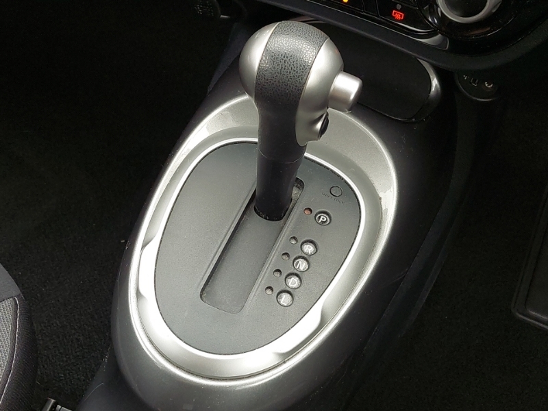 Nissan Juke Nissan Juke 1.6 Tekna Suv Eur... Black #16