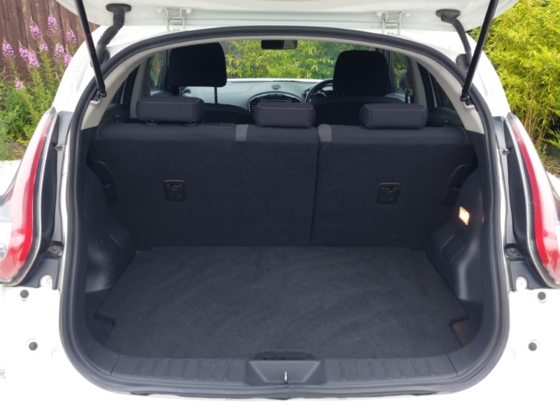 Nissan Juke Nissan Juke 1.6 Tekna Suv Eur... Black #18