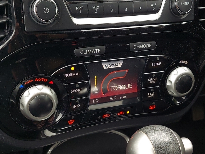 Nissan Juke Nissan Juke 1.6 Tekna Suv Eur... Black #15