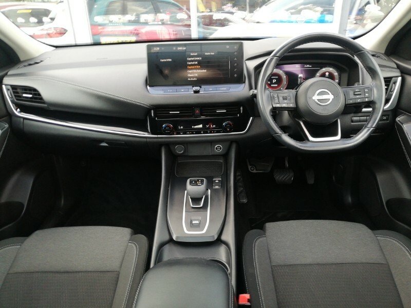 Nissan Qashqai 1.3 Dig-t Mh 158 N-connecta Glass Rf Xtronic White #3