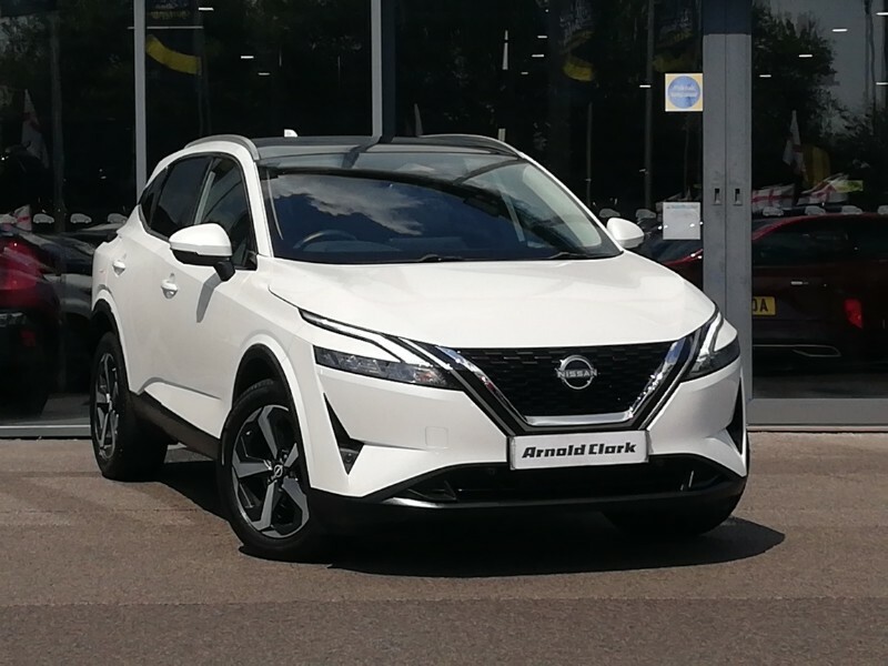 Nissan Qashqai 1.3 Dig-t Mh 158 N-connecta Glass Rf Xtronic White