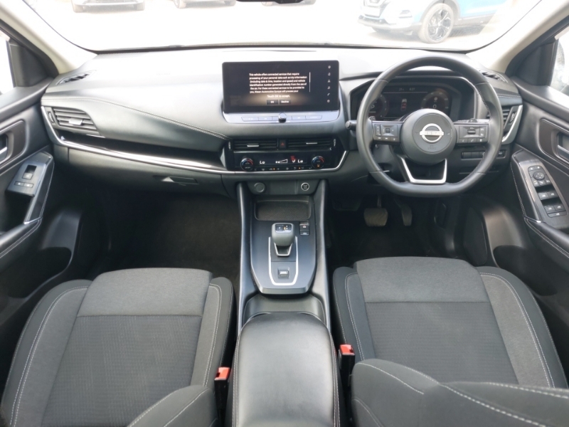 Nissan Qashqai 1.3 Dig-t Mh 158 N-connecta Xtronic Black #3