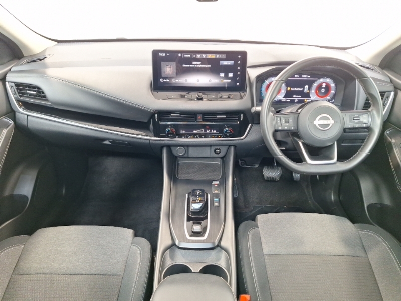 Nissan Qashqai 1.5 E-power N-connecta Glass Roof Black #3