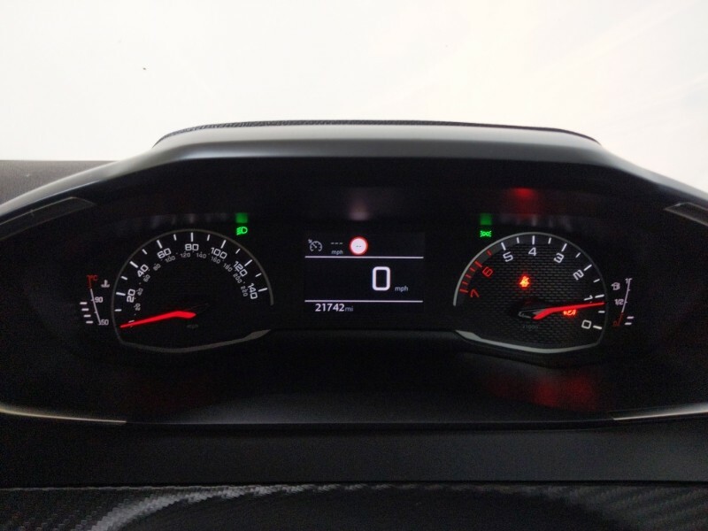Peugeot 208 Peugeot 208 1.2 Puretech Allure Premium Euro 6 S White #14
