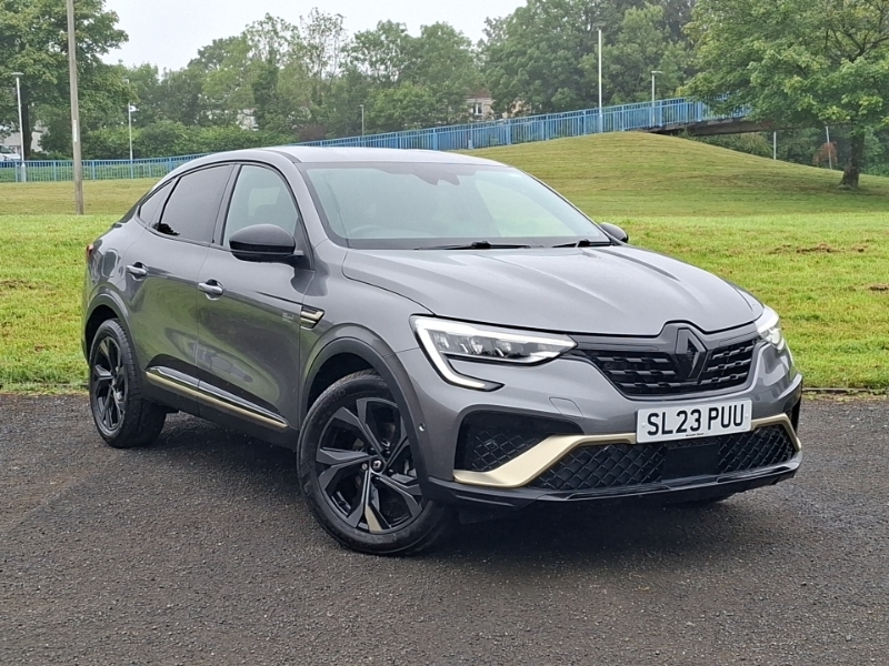 Renault Arkana 1.6 E-tech Full Hybrid 145 Engineered Grey