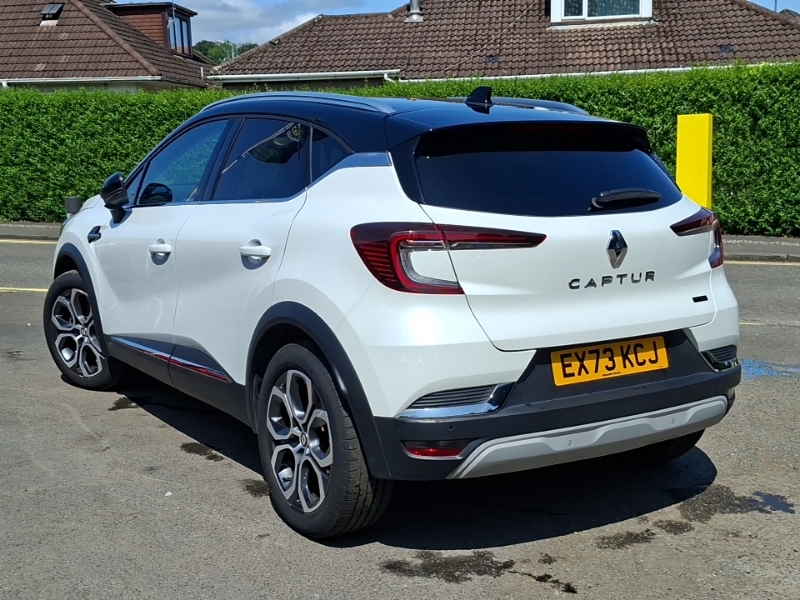 Renault Captur 1.6 E-tech Full Hybrid 145 Techno EX73KCJ White #2