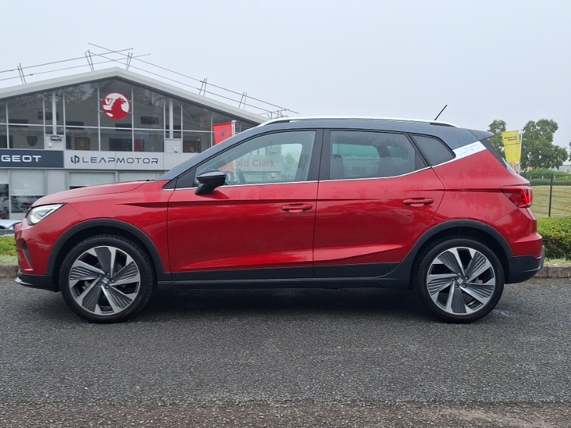Seat Arona 1.0 Tsi 110 Fr Sport Dsg Red #4