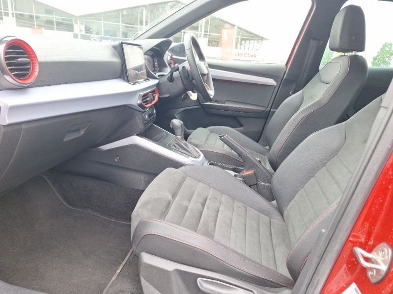 Seat Arona 1.0 Tsi 110 Fr Sport Dsg Red #5