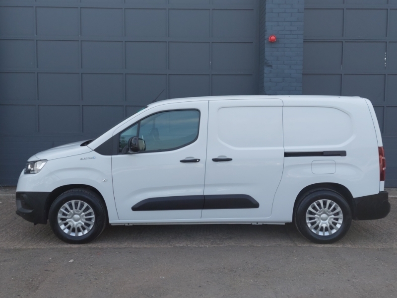 Toyota Proace City Icon Van 50Kwh 11Kwch White #4