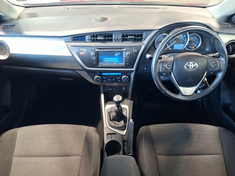 Toyota Auris 1.33 Dual Vvti Icon Red #3