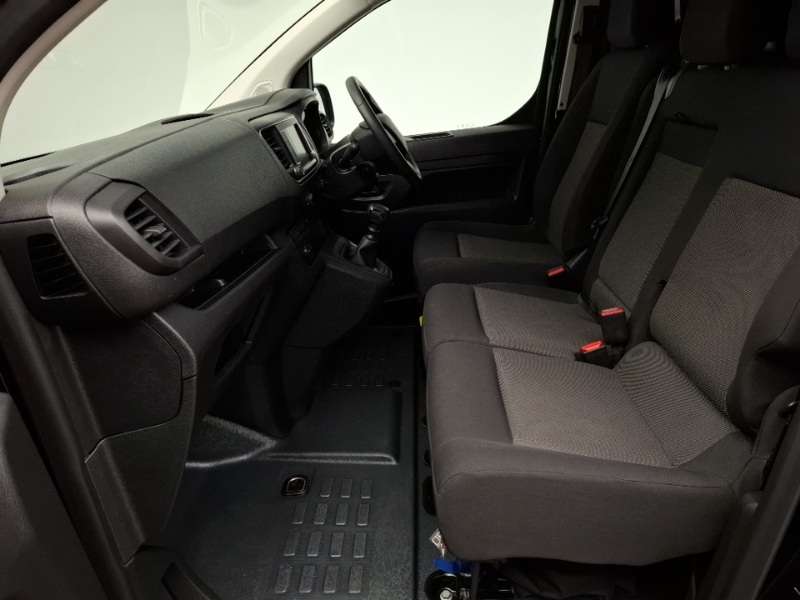 Vauxhall Vivaro 3100 2.0D 145Ps Pro H1 Van Black #5