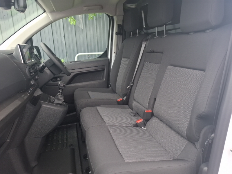 Vauxhall Vivaro 1.5 Turbo D 120 Pro H1 Van White #5