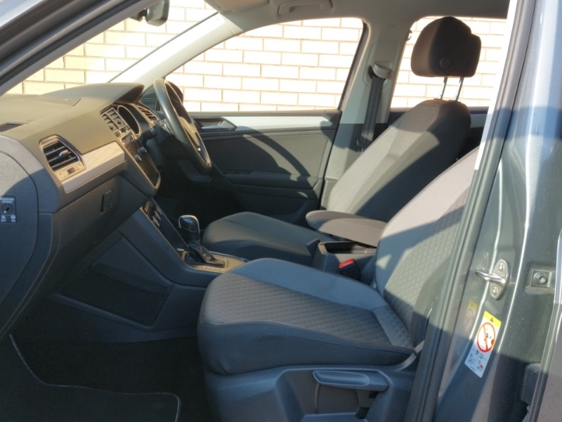 Volkswagen Tiguan 2.0 Tdi 150 Match Dsg Grey #5