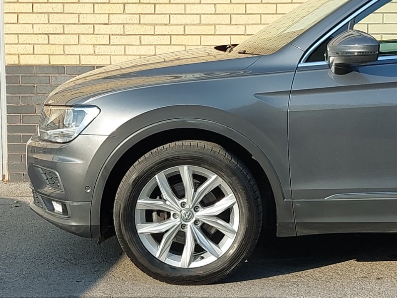 Volkswagen Tiguan 2.0 Match Tdi 148 Bhp.7 Seatssat Naveuro 6V White #19
